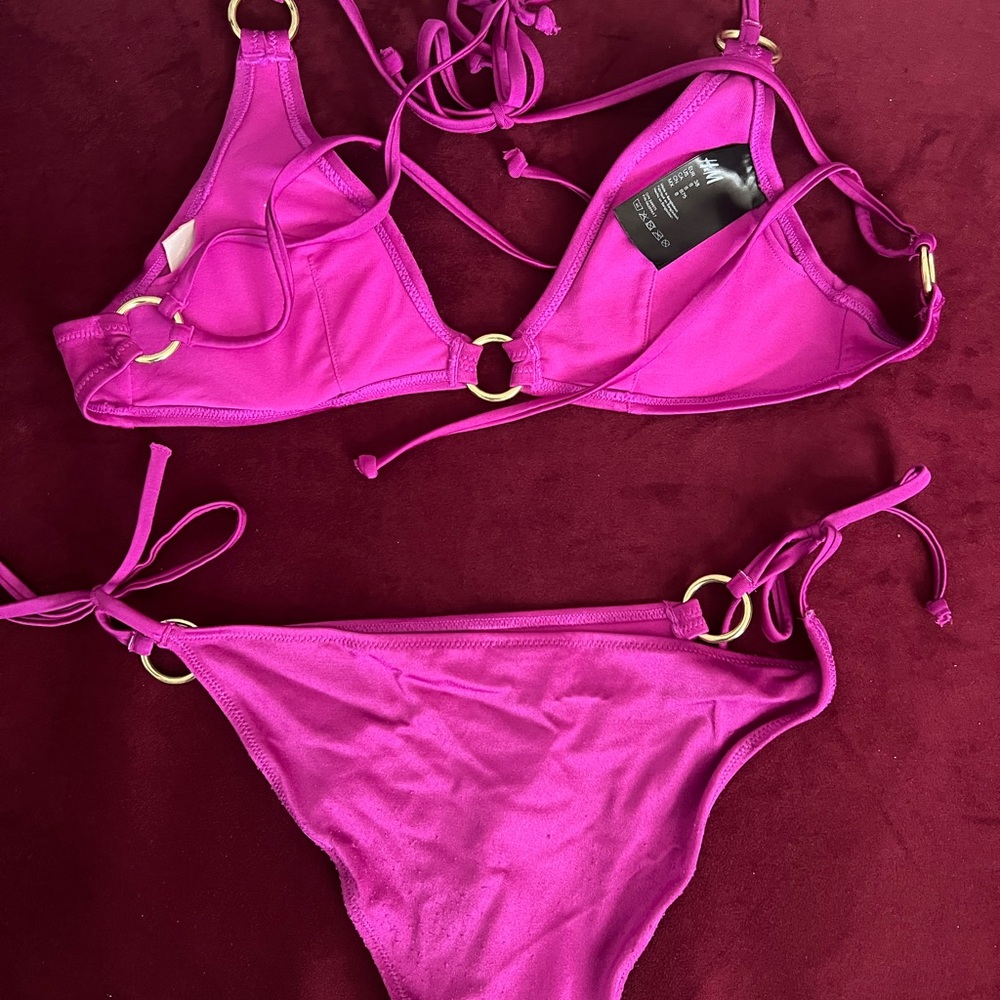 Purple string bikini - Picture 2 of 4